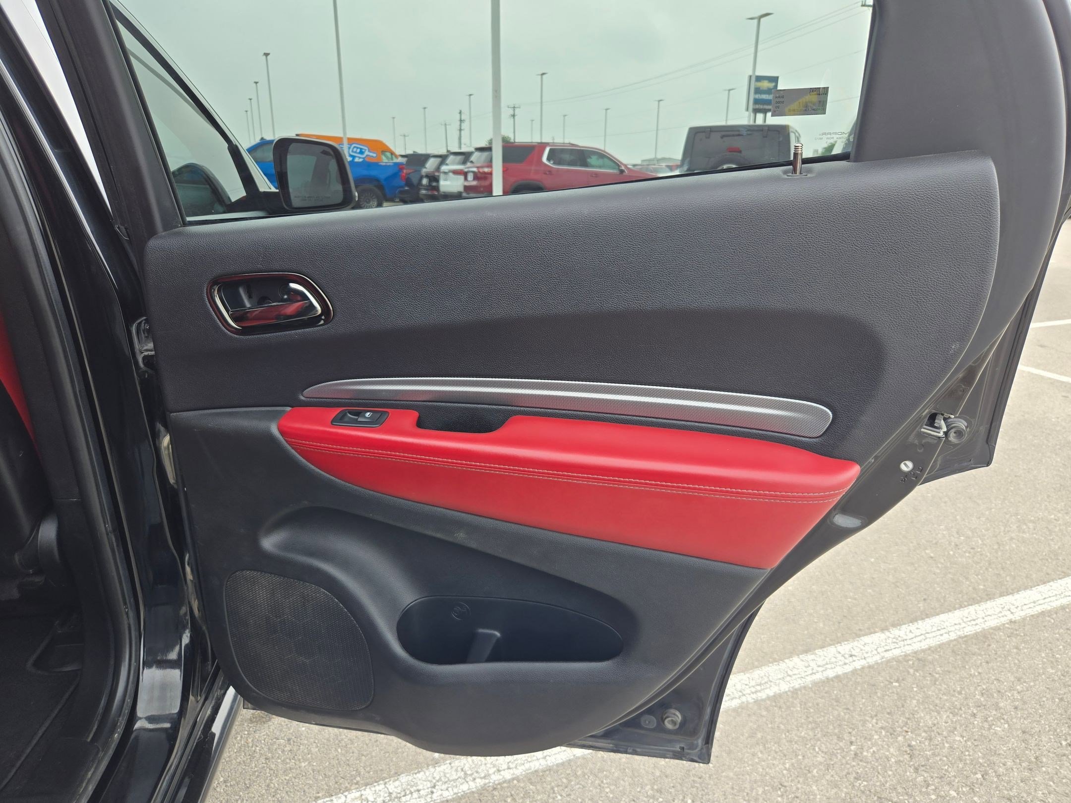 Used 2020 Dodge Durango R/T w/ Blacktop Package RWD image 24