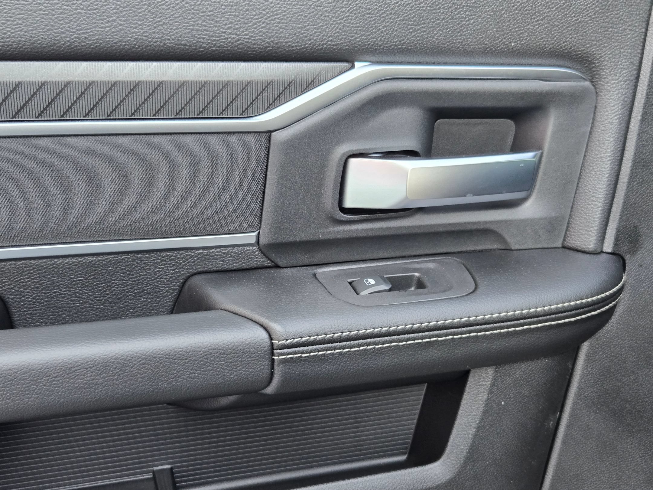 New 2026 RAM 2500 Big Horn AWD/4WD image 29