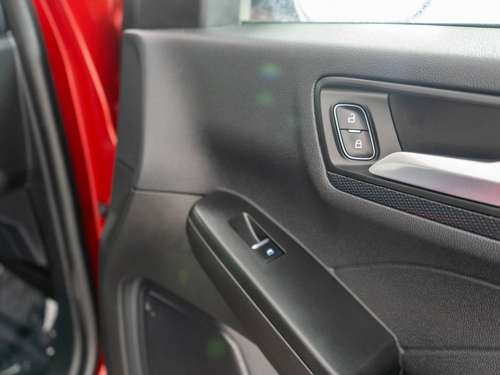 Used 2024 Ford Escape ST-Line image 9
