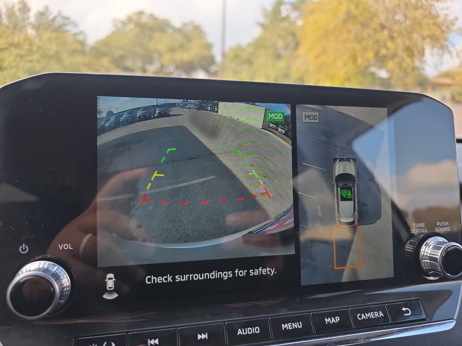 Used 2024 Mitsubishi Outlander SE image 14