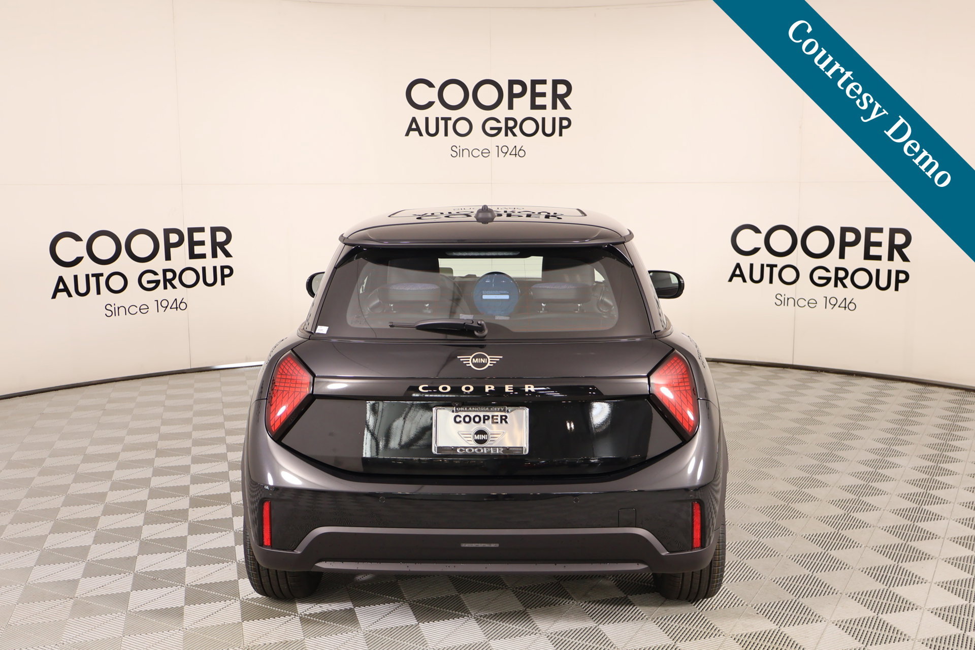 New 2026 MINI Cooper 2-Door Hardtop FWD image 21