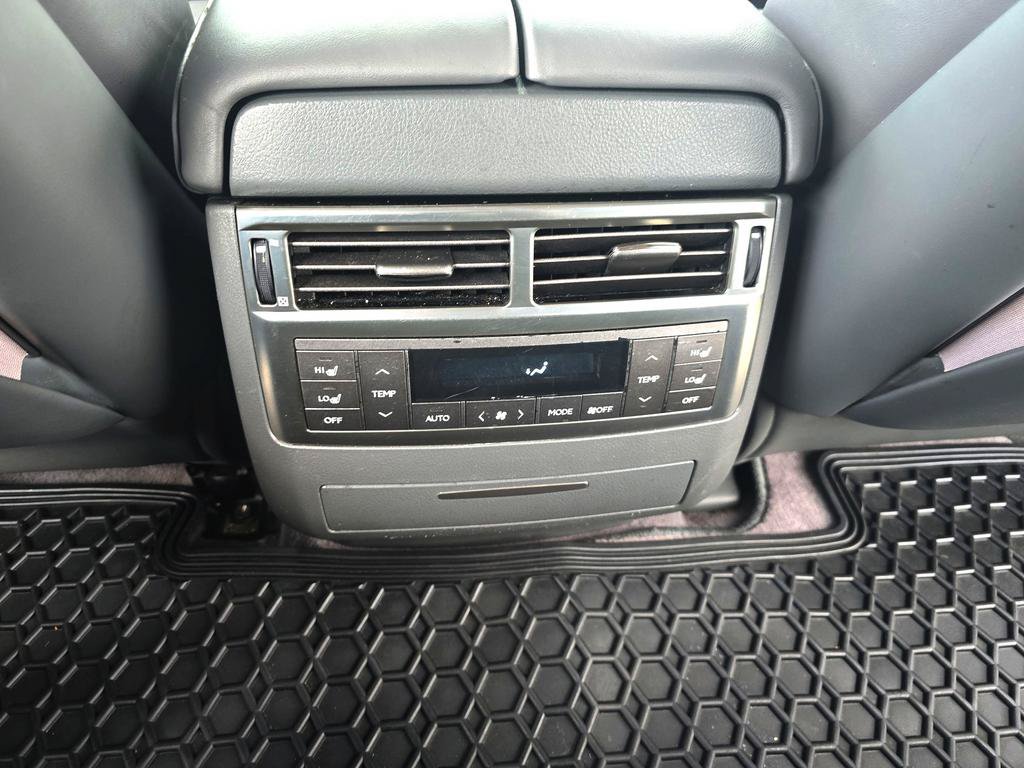 Used 2010 Lexus LX 570 4WD image 24