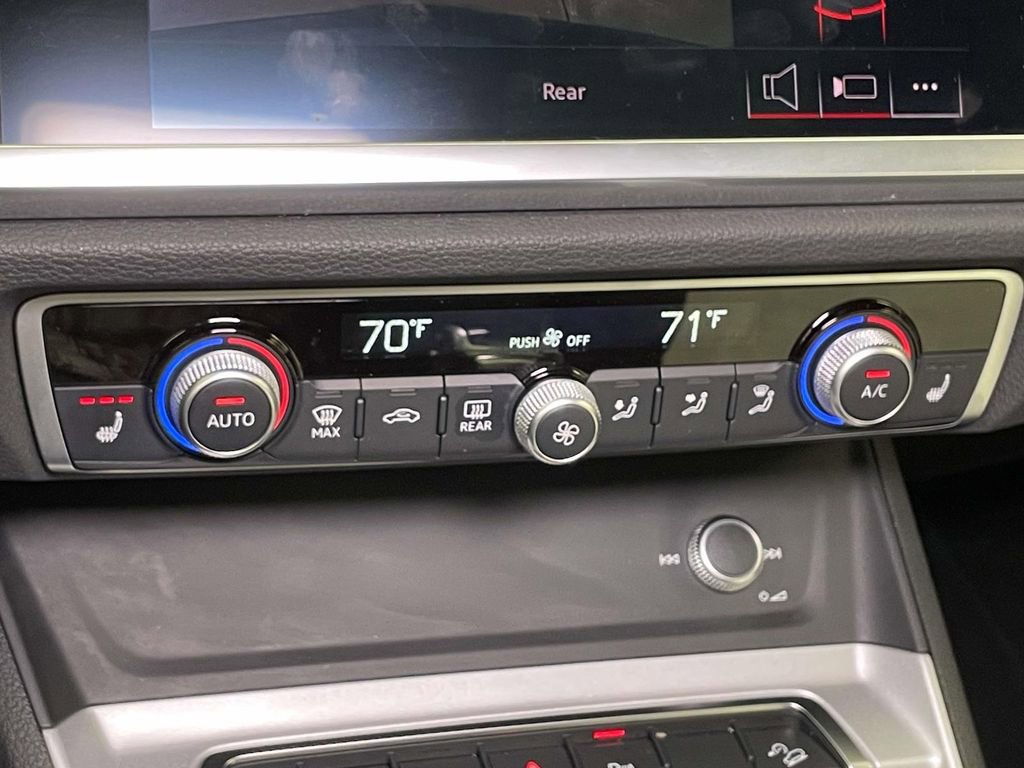 Certified 2022 Audi Q3 2.0T Premium w/ Convenience Package image 31