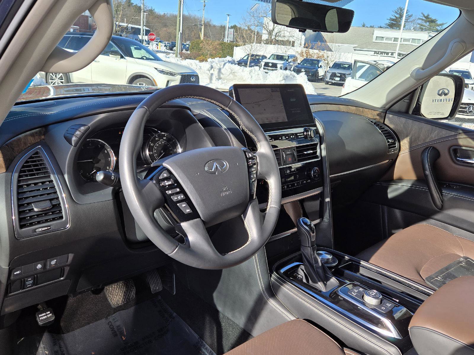 Certified 2022 INFINITI QX80 Premium Select w/ Cargo Package image 5