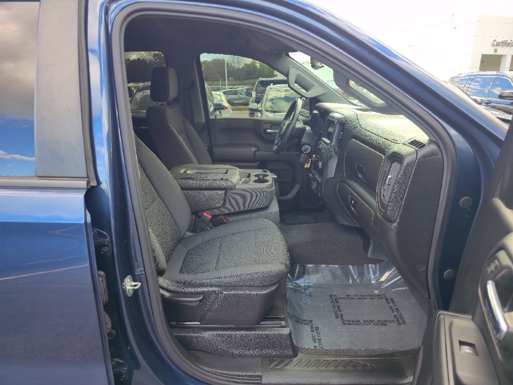 Certified 2019 Chevrolet Silverado 1500 Custom Trail Boss w/ Custom Convenience Package AWD/4WD image 26