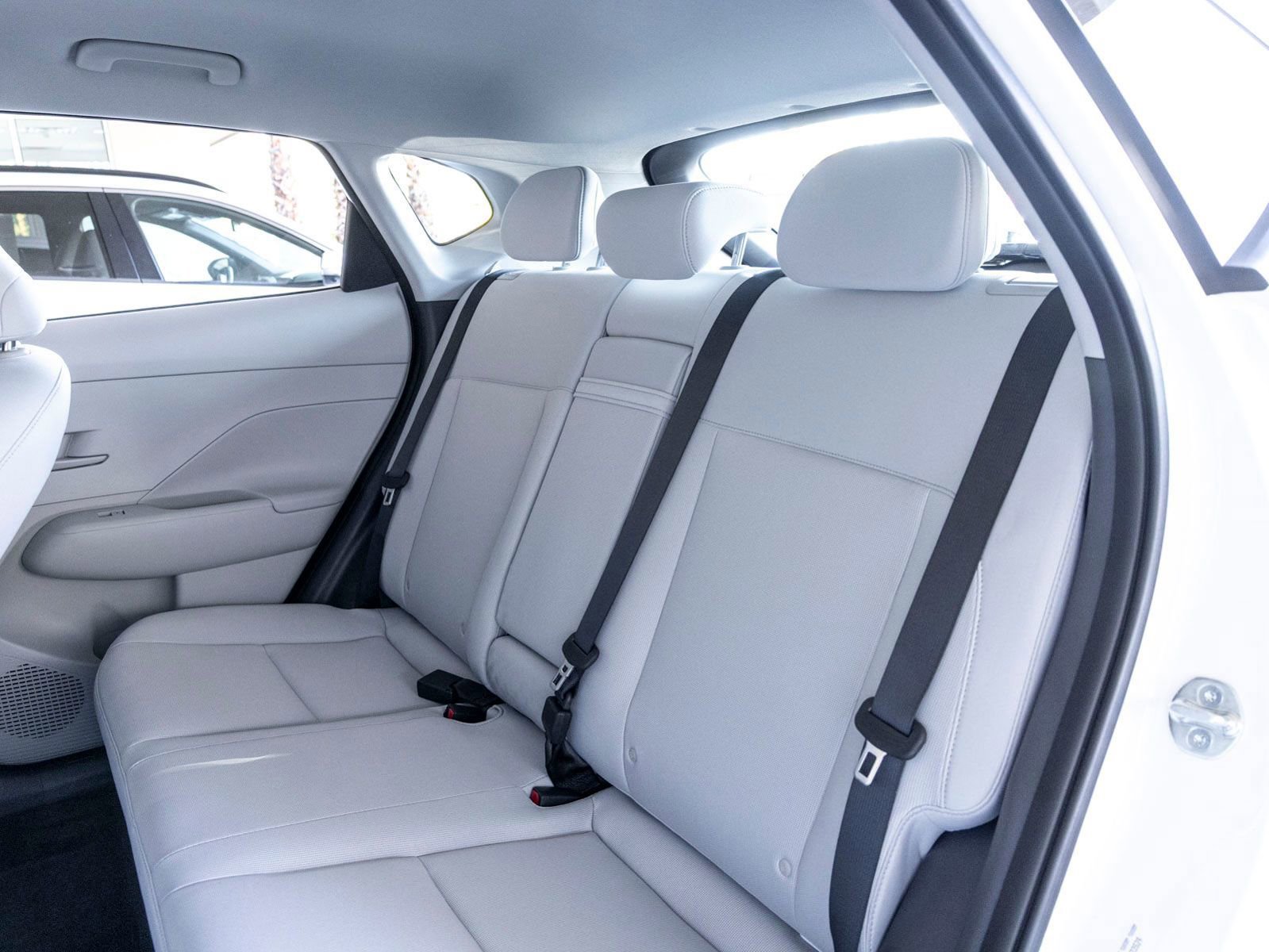 New 2025 Hyundai Kona SE image 21