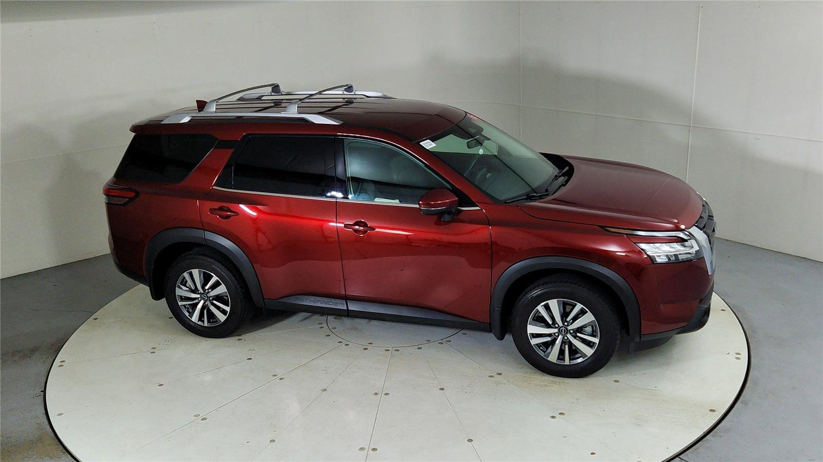 Used 2024 Nissan Pathfinder SL image 44