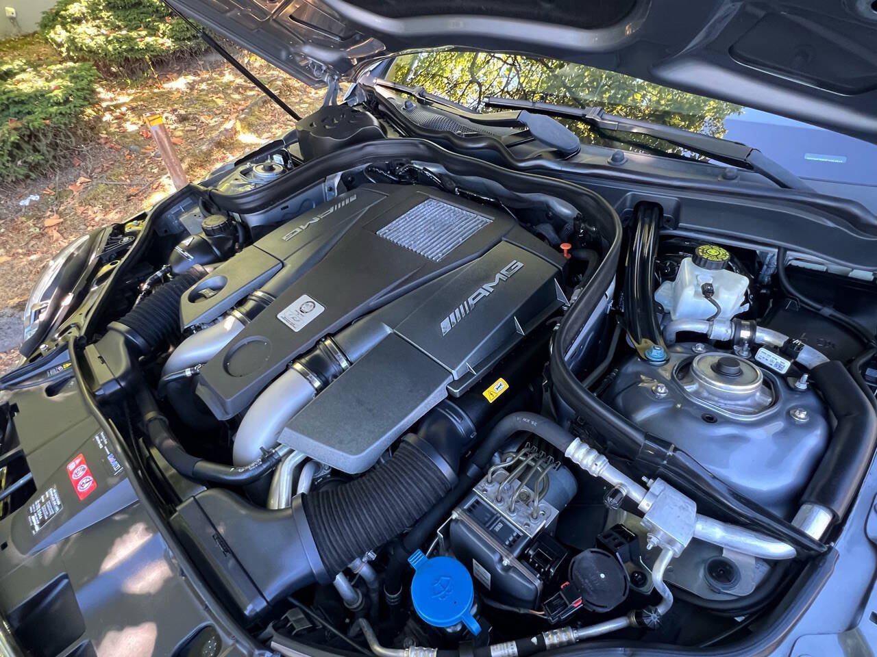 Used 2012 Mercedes-Benz E 63 AMG Sedan image 26
