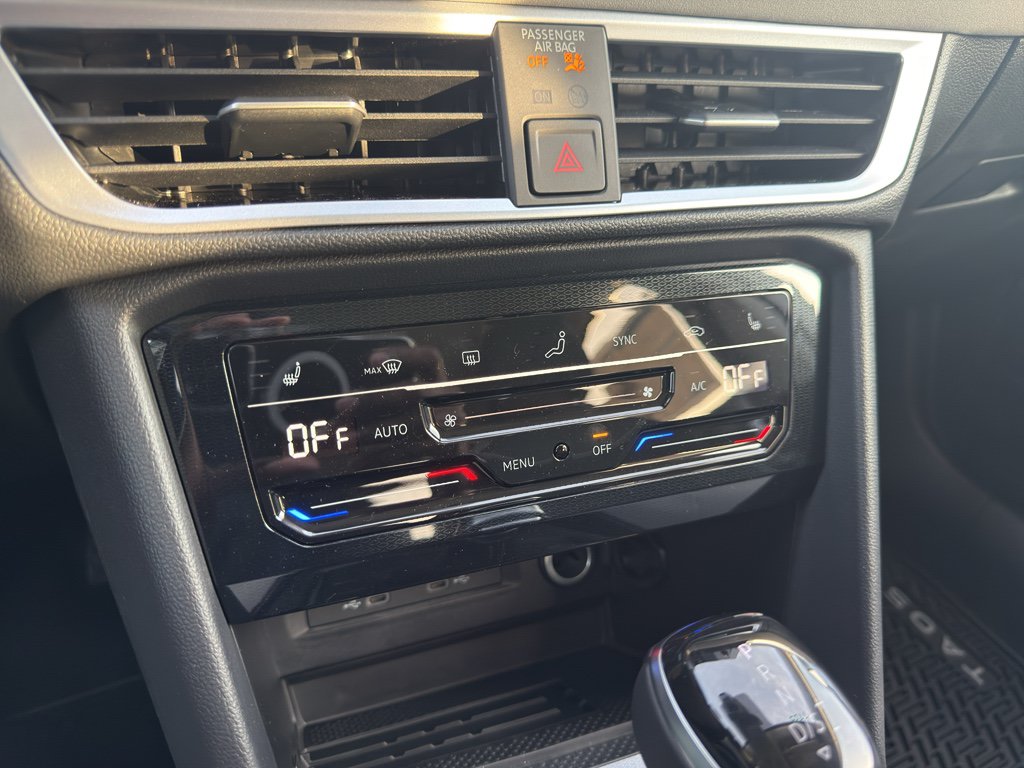 New 2026 Volkswagen Taos SE FWD image 20