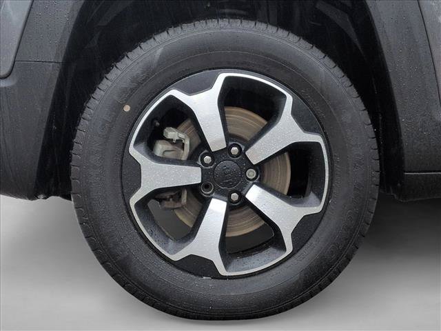 Used 2019 Jeep Renegade Trailhawk AWD/4WD image 23