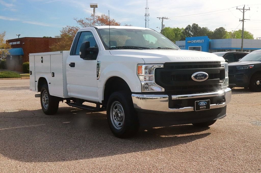 Used 2022 Ford F250 XL w/ Power Equipment Group image 3