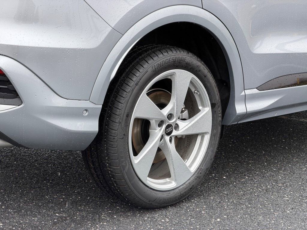 New 2025 Audi Q5 2.0T Premium Plus image 8