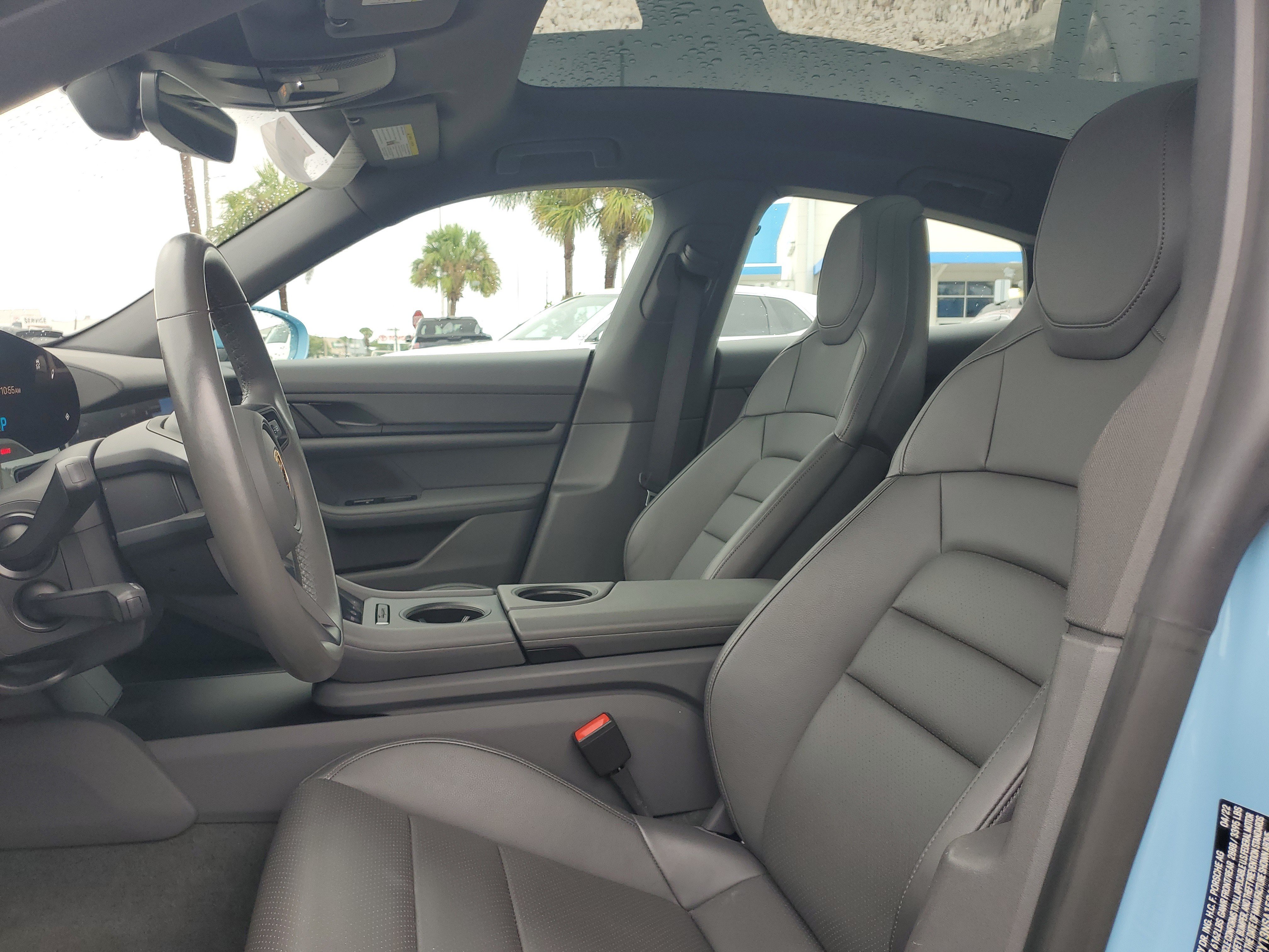 Used 2022 Porsche Taycan RWD image 20