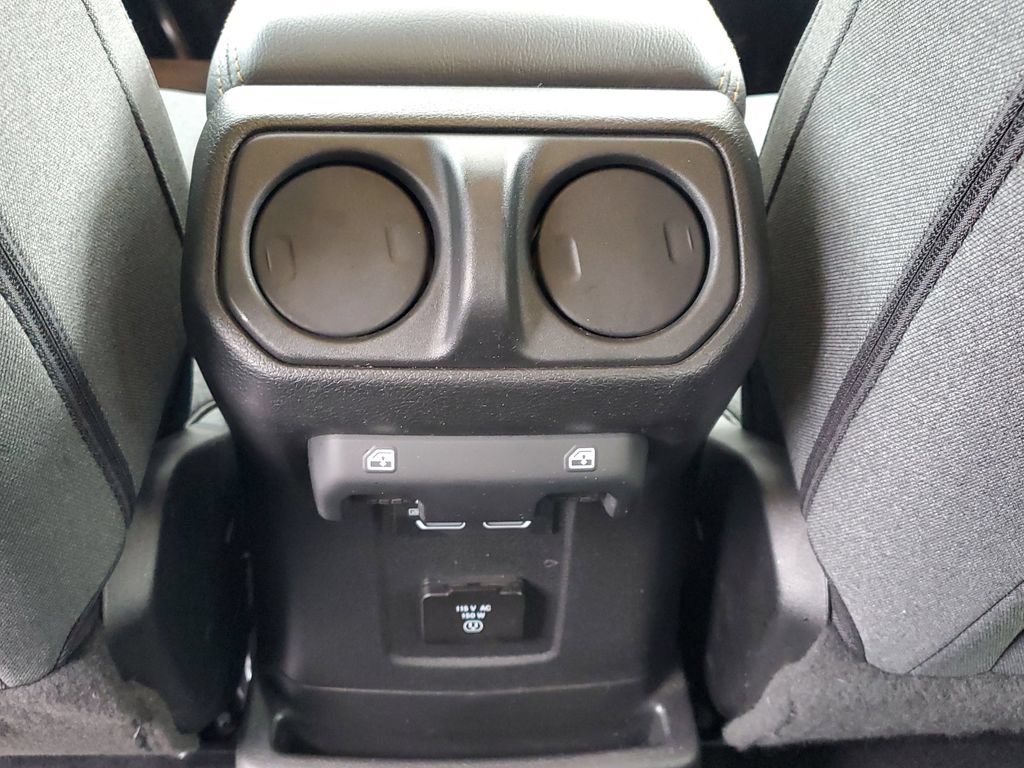 Certified 2025 Jeep Wrangler Unlimited Sahara AWD/4WD image 11
