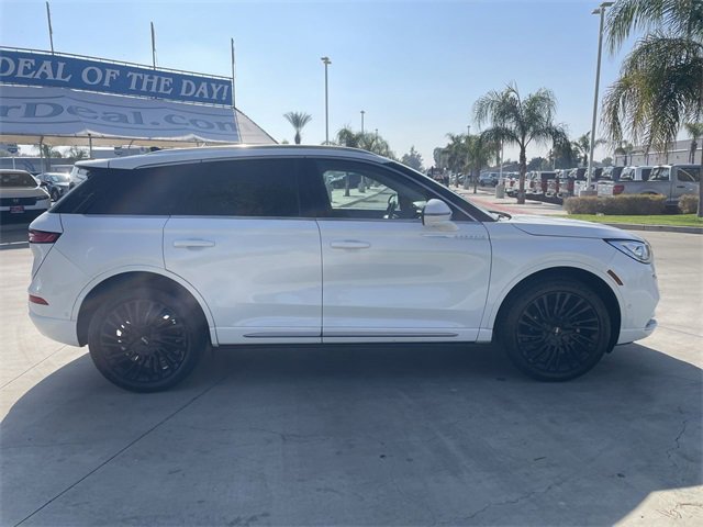 Used 2021 Lincoln Corsair Reserve w/ Equipment Group 201A image 9