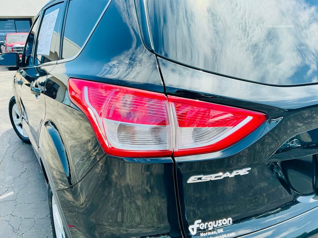 Used 2014 Ford Escape SE w/ Equipment Group 201A FWD image 12