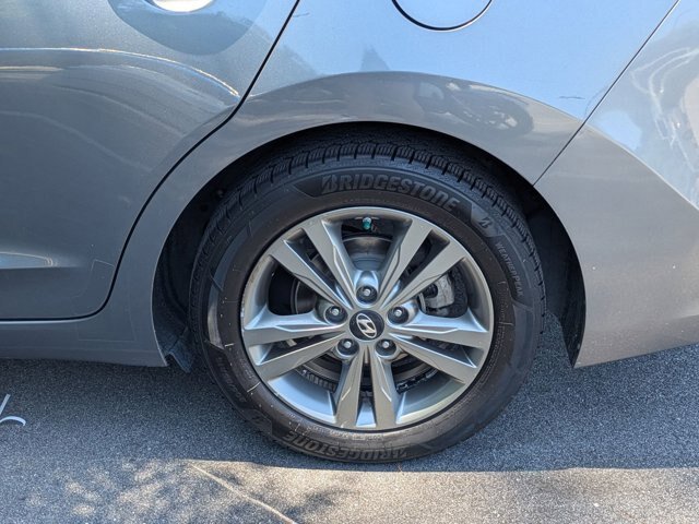 Used 2018 Hyundai Elantra Value Edition FWD image 8