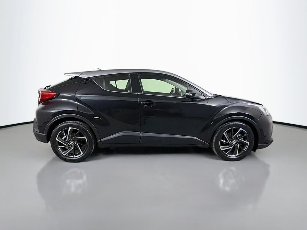 Used 2020 Toyota C-HR Limited FWD image 5