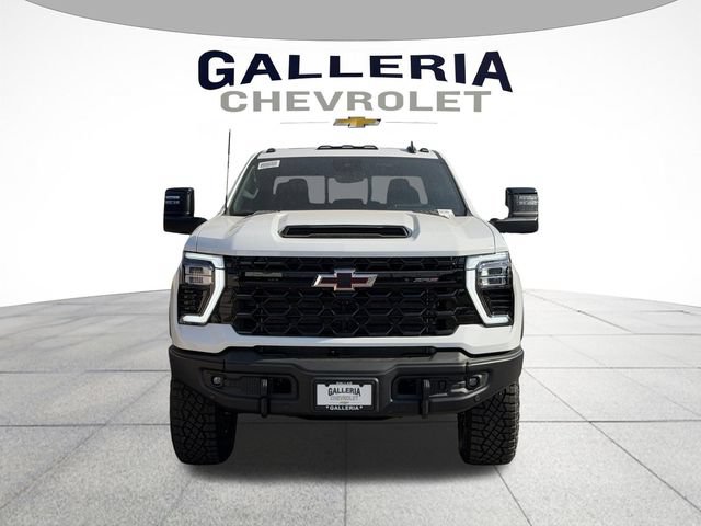 New 2026 Chevrolet Silverado 2500 ZR2 w/ ZR2 Bison Edition AWD/4WD video 3