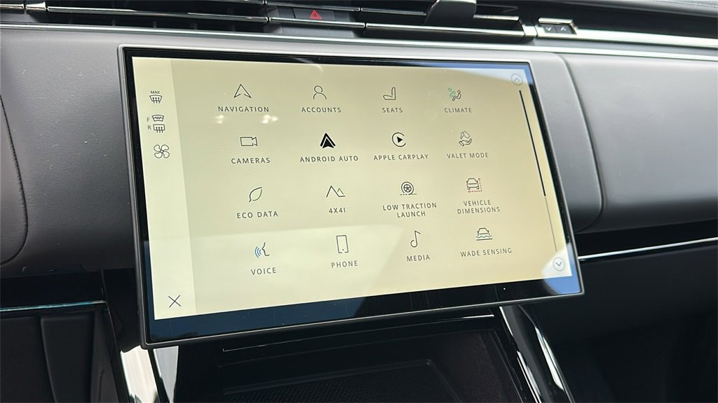 New 2025 Land Rover Range Rover Sport SE image 19
