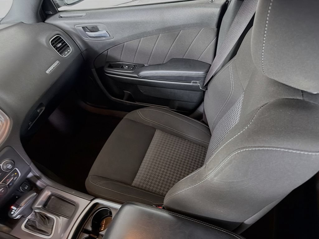 Used 2023 Dodge Charger SXT RWD image 25