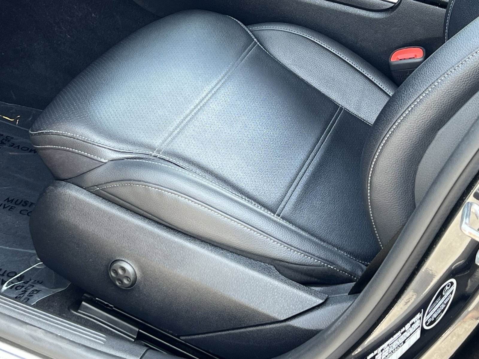 Certified 2022 Mercedes-Benz C 300 4MATIC Sedan image 12