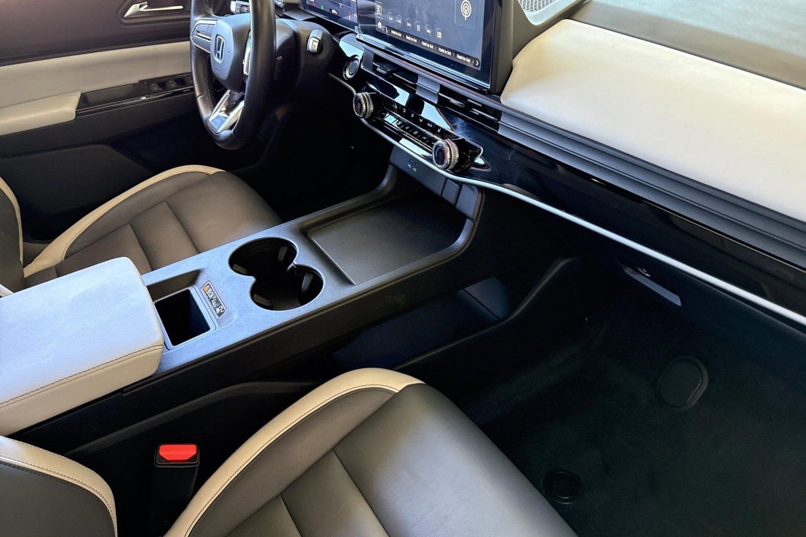 Certified 2024 Honda Prologue Touring image 32