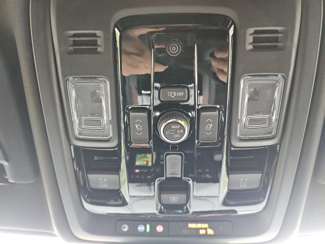 New 2026 GMC Yukon XL Denali w/ Sun & Power Step Package image 26