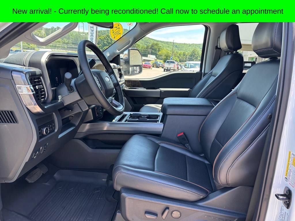 Used 2025 Ford F250 Lariat w/ Lariat Ultimate Package AWD/4WD image 9