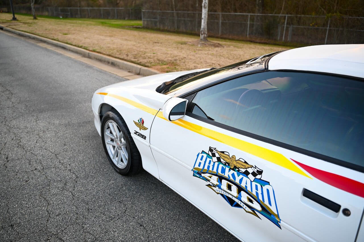 Used 1997 Chevrolet Camaro Z28 image 41