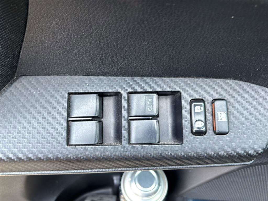 Used 2015 Toyota RAV4 LE image 17
