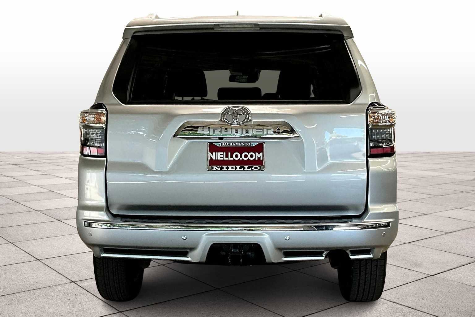 Used 2023 Toyota 4Runner Limited image 7