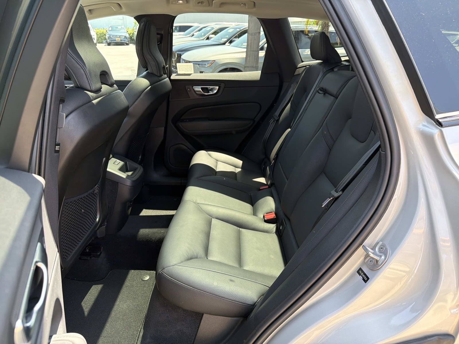 Certified 2024 Volvo XC60 B5 Plus w/ Protection Package Premier AWD/4WD image 21