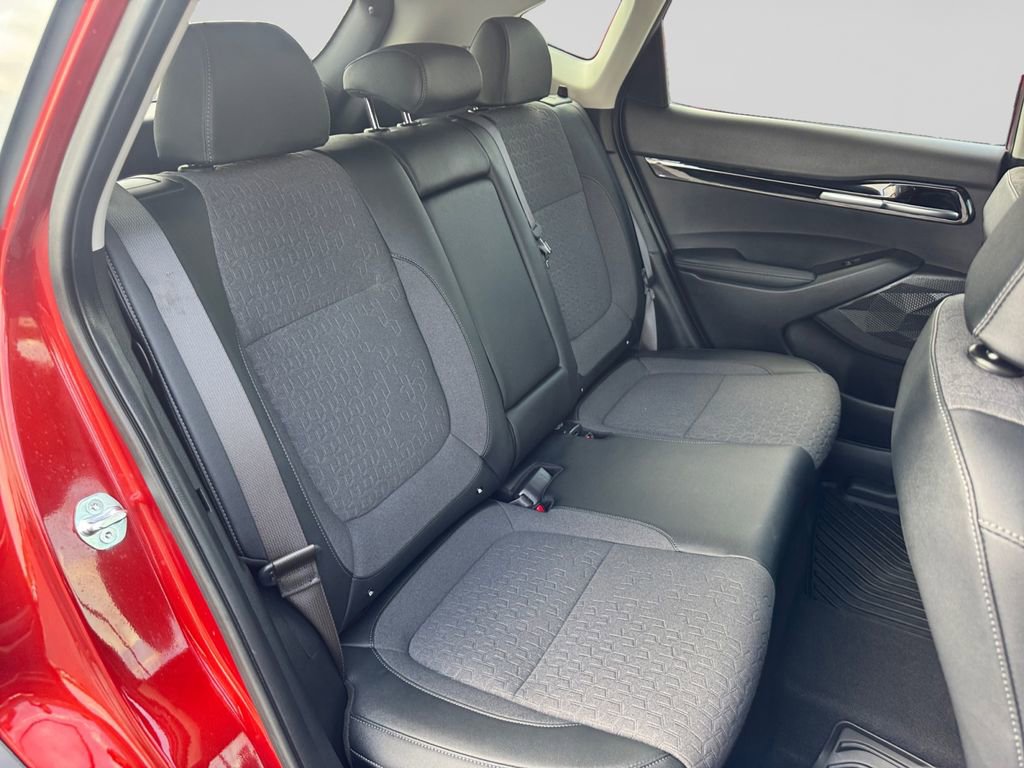 Used 2025 Kia Seltos S image 18