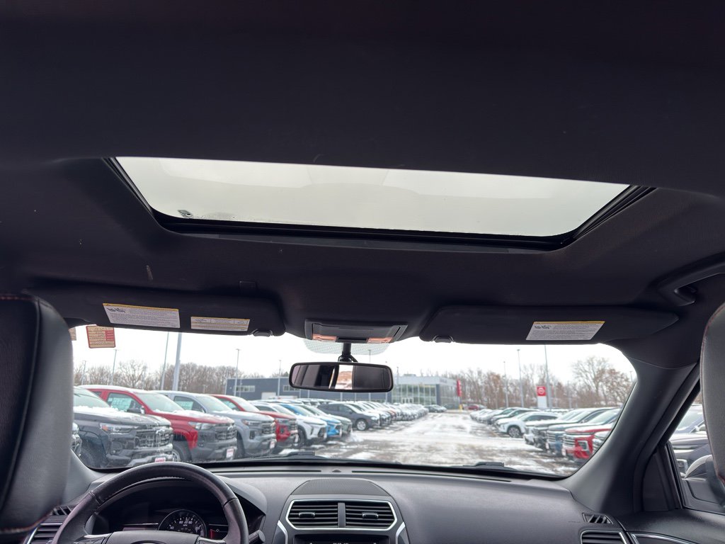 Used 2018 Ford Explorer Sport image 29