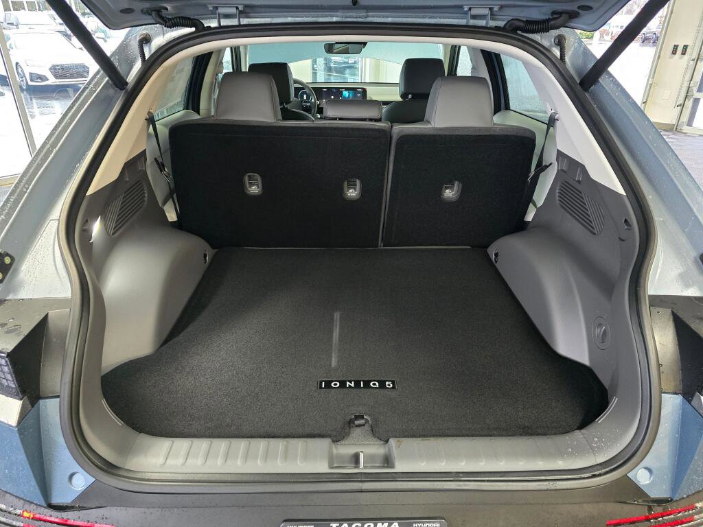 New 2026 Hyundai Ioniq 5 SEL image 16