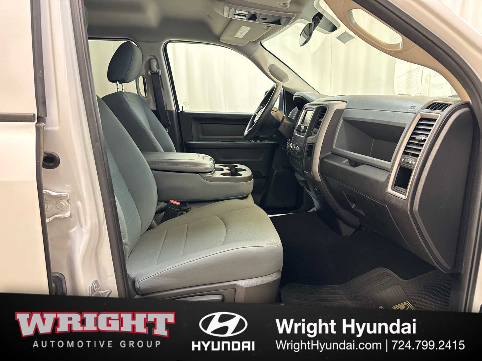 Used 2018 RAM 1500 Express AWD/4WD image 16