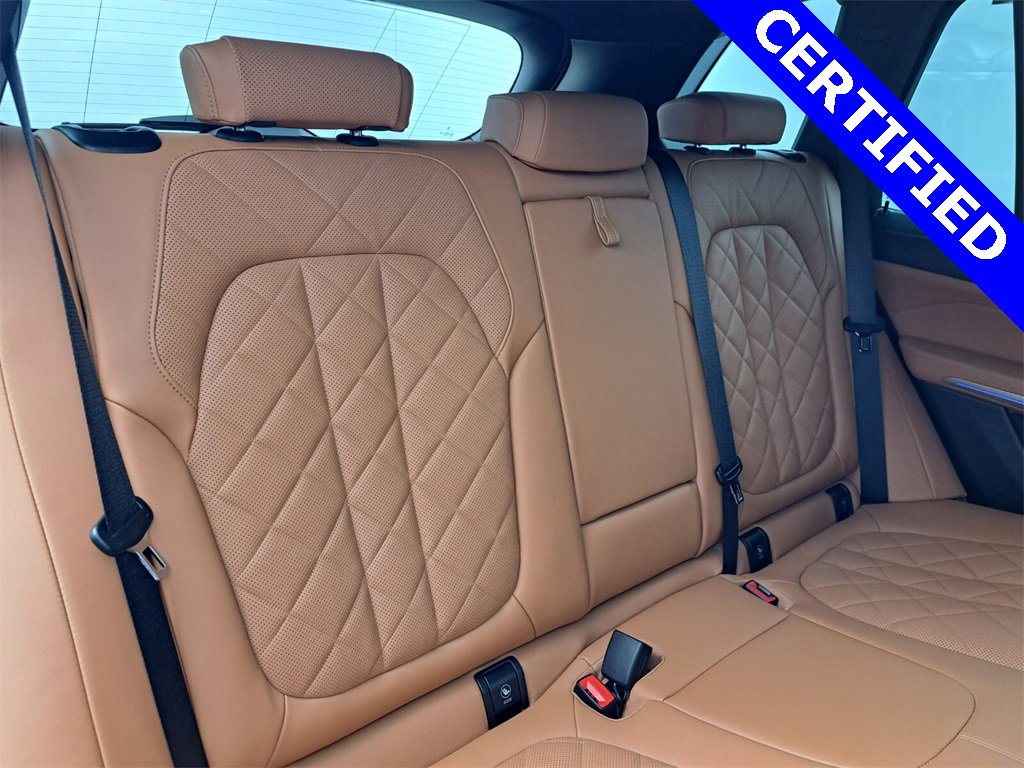 Certified 2024 BMW X5 xDrive40i w/ Premium Package image 16
