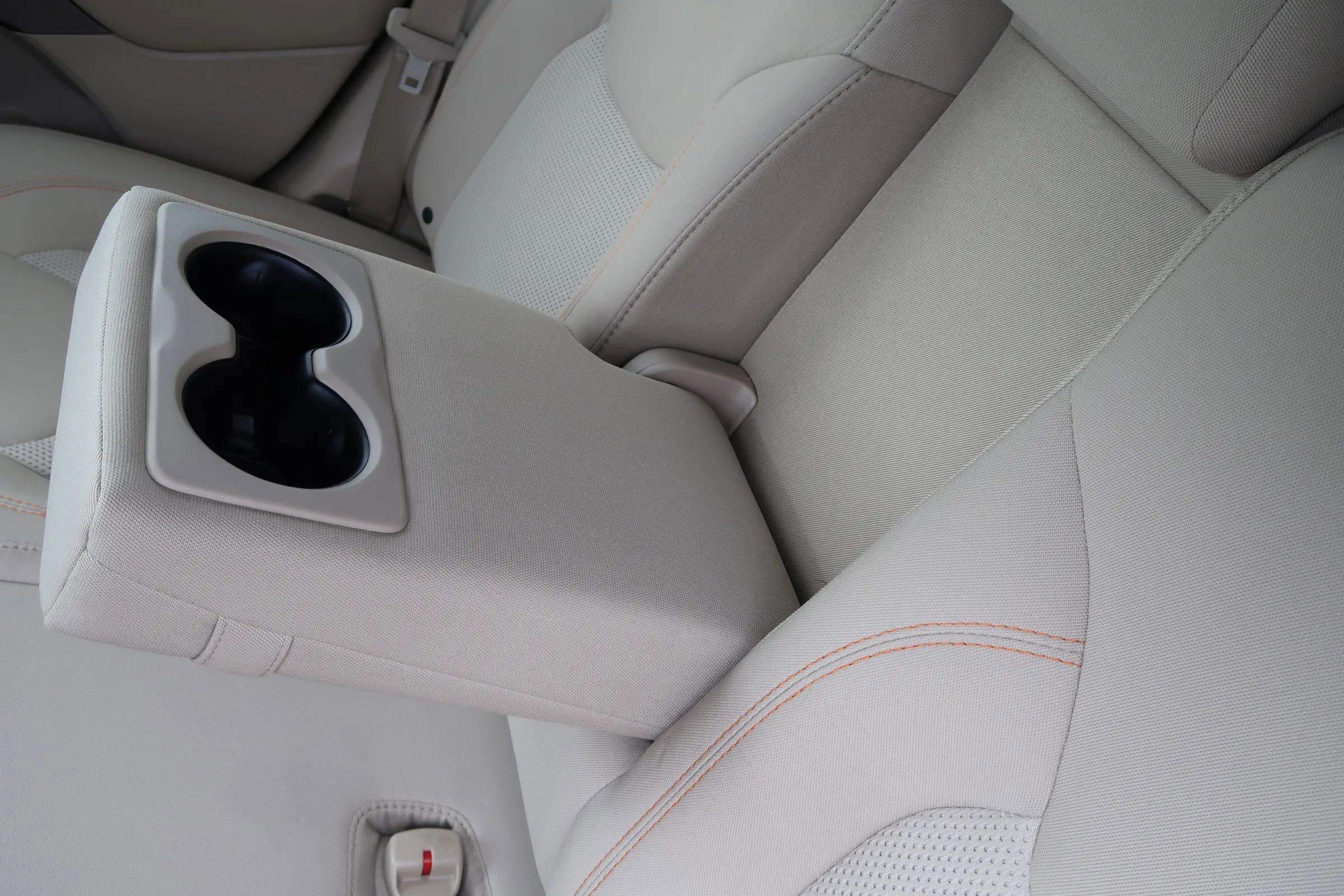 Used 2019 Jeep Cherokee Latitude w/ Popular Appearance Group FWD image 42