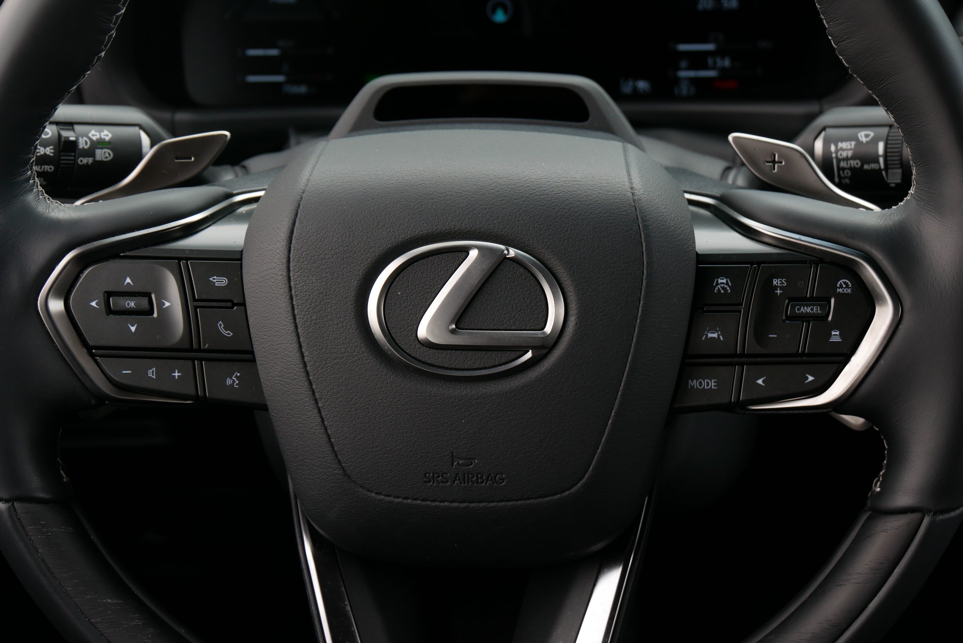 Used 2026 Lexus LX 700h Luxury w/ Appearance Package AWD/4WD image 33