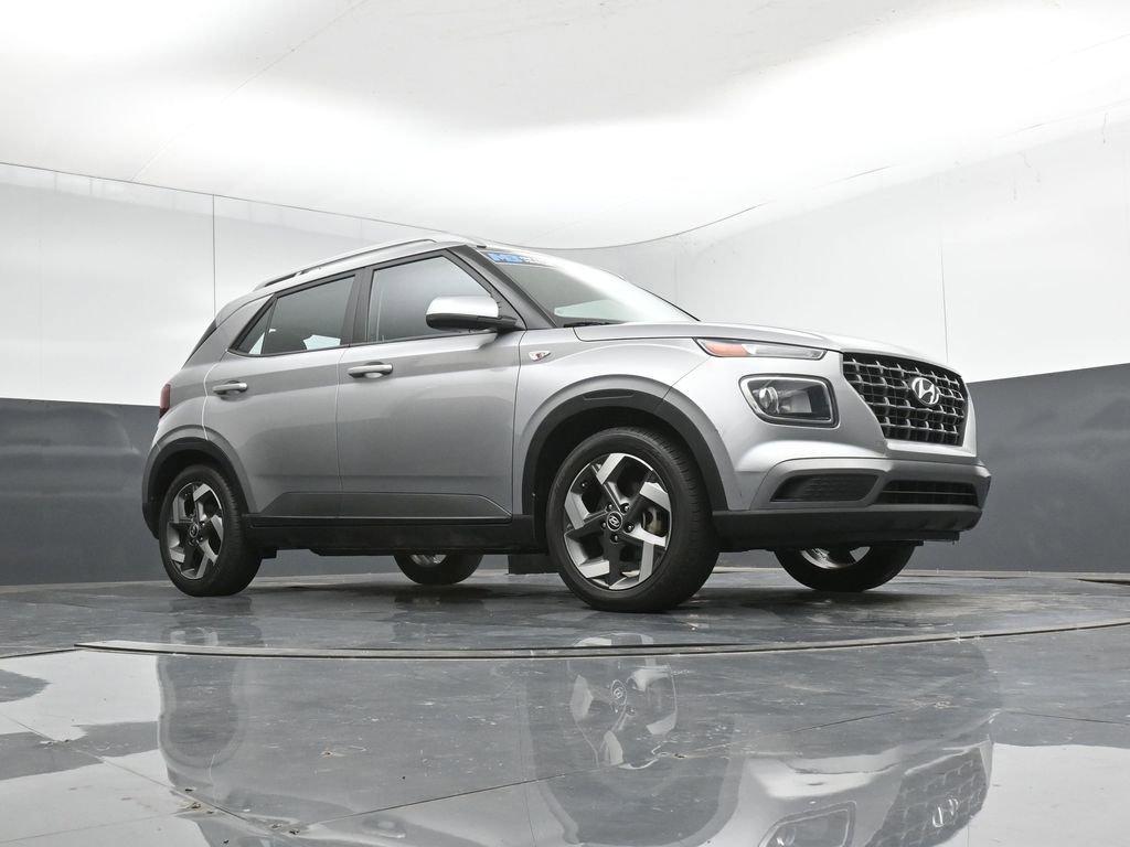 Used 2023 Hyundai Venue SEL FWD image 44