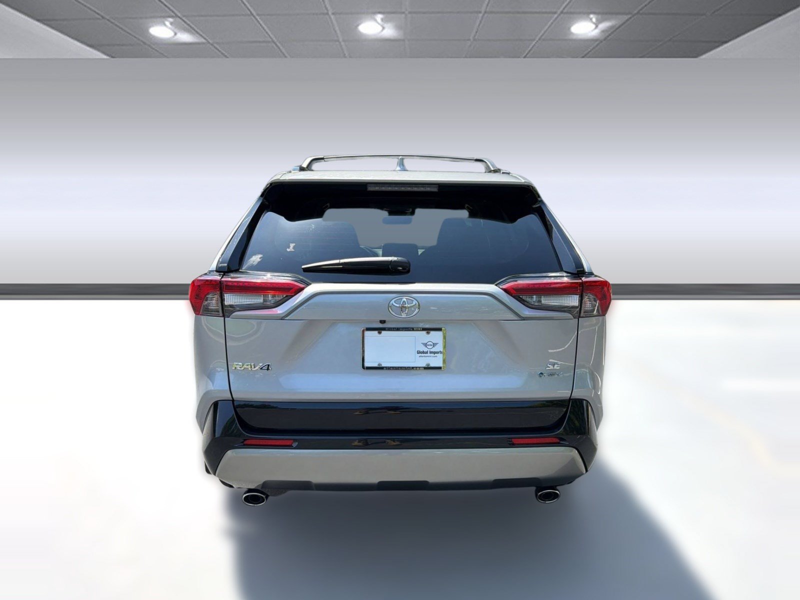 Used 2025 Toyota RAV4 SE w/ Convenience Package AWD/4WD image 10