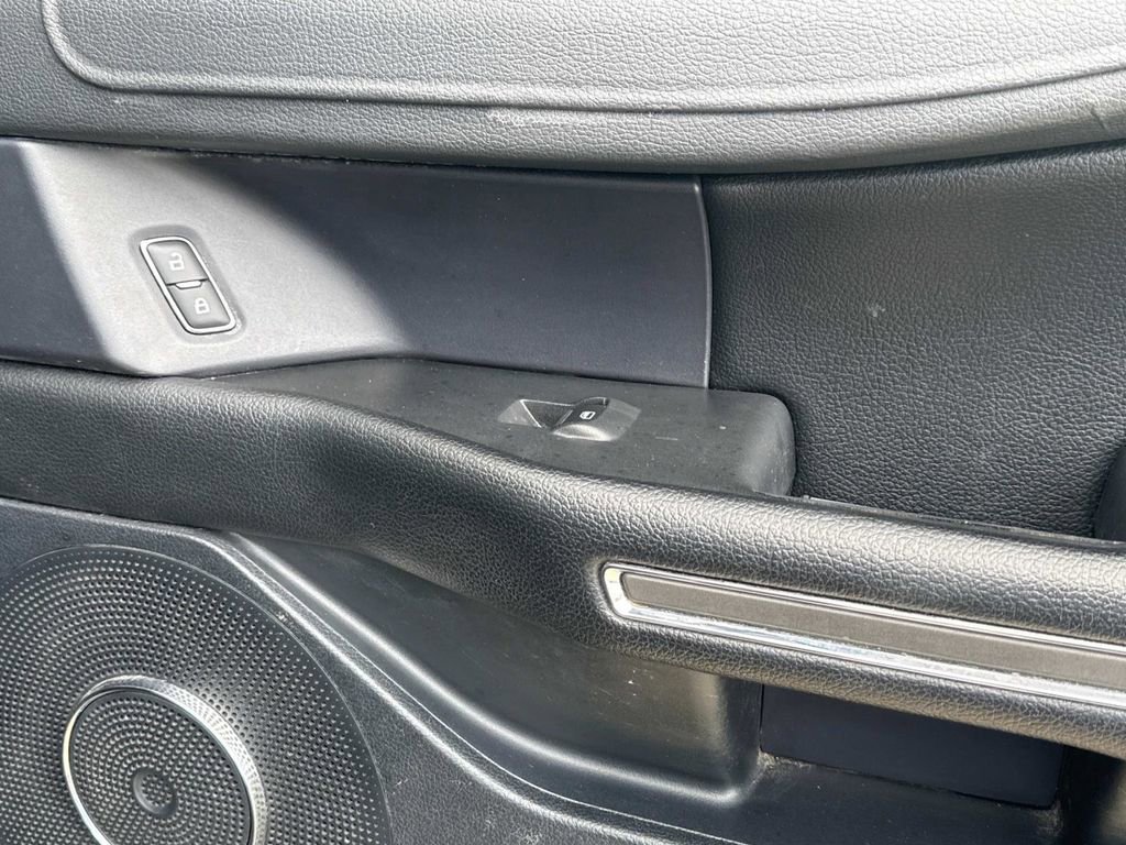 Used 2021 Ford Expedition XLT RWD image 18