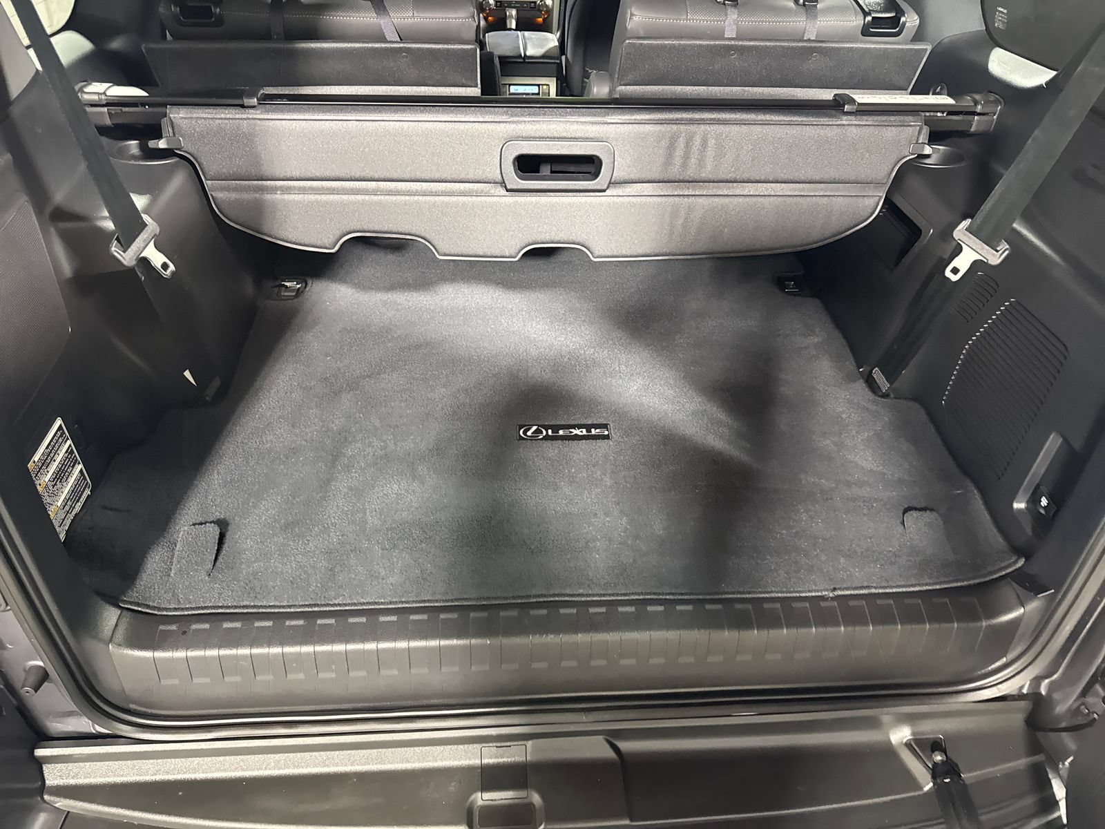 Used 2021 Lexus GX 460 Premium w/ Accessory Package AWD/4WD image 27
