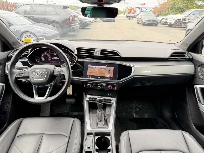 Used 2022 Audi Q3 2.0T Premium Plus w/ Premium Plus Package AWD/4WD image 19