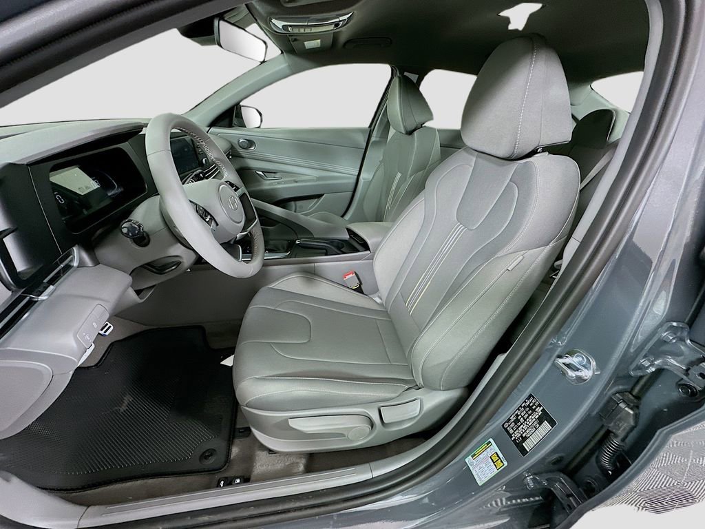 New 2026 Hyundai Elantra Sport FWD image 15