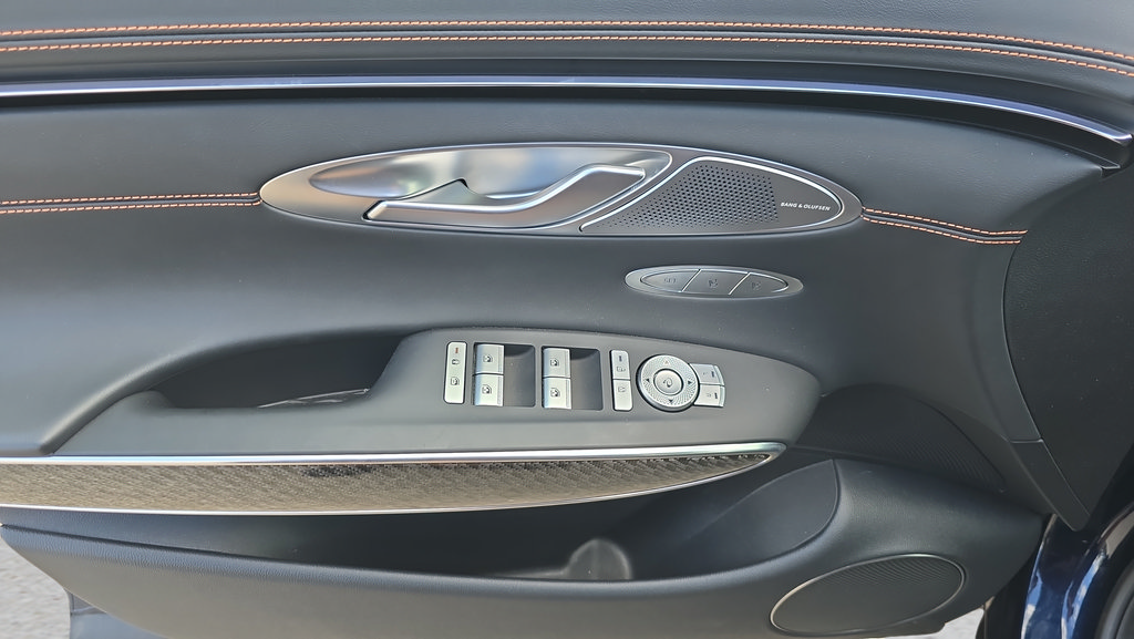 New 2026 Genesis GV70 3.5T Sport Prestige AWD/4WD image 16