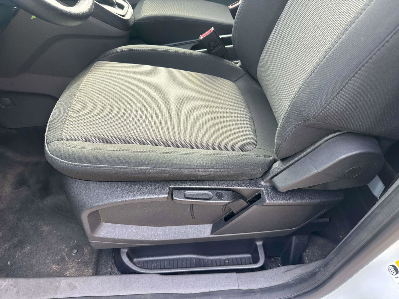 Used 2022 Ford Transit Connect XL image 16