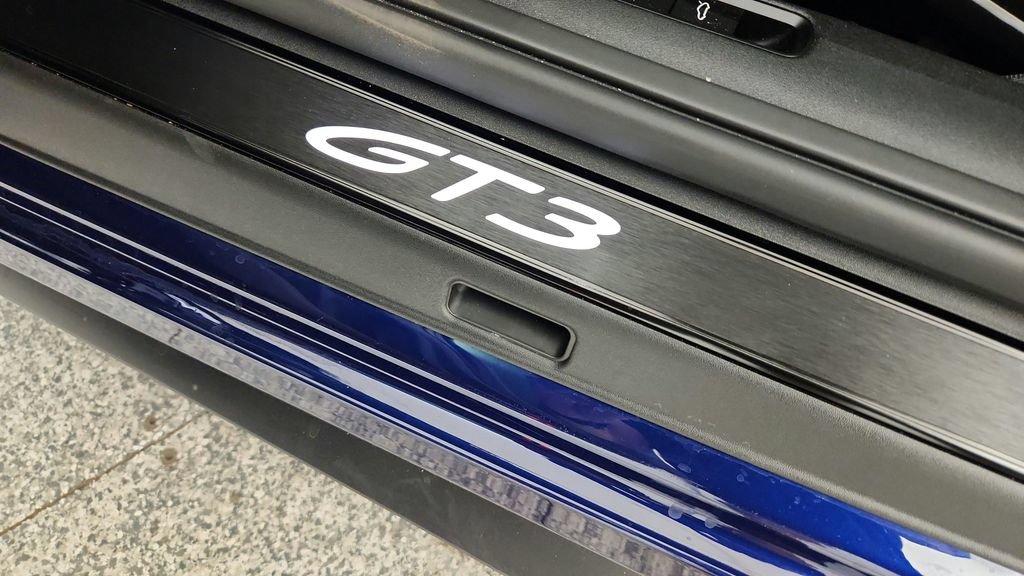 Used 2024 Porsche 911 GT3 RWD image 31