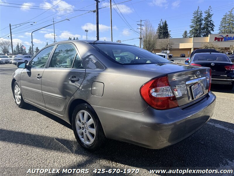 Used 2004 Toyota Camry XLE FWD image 6